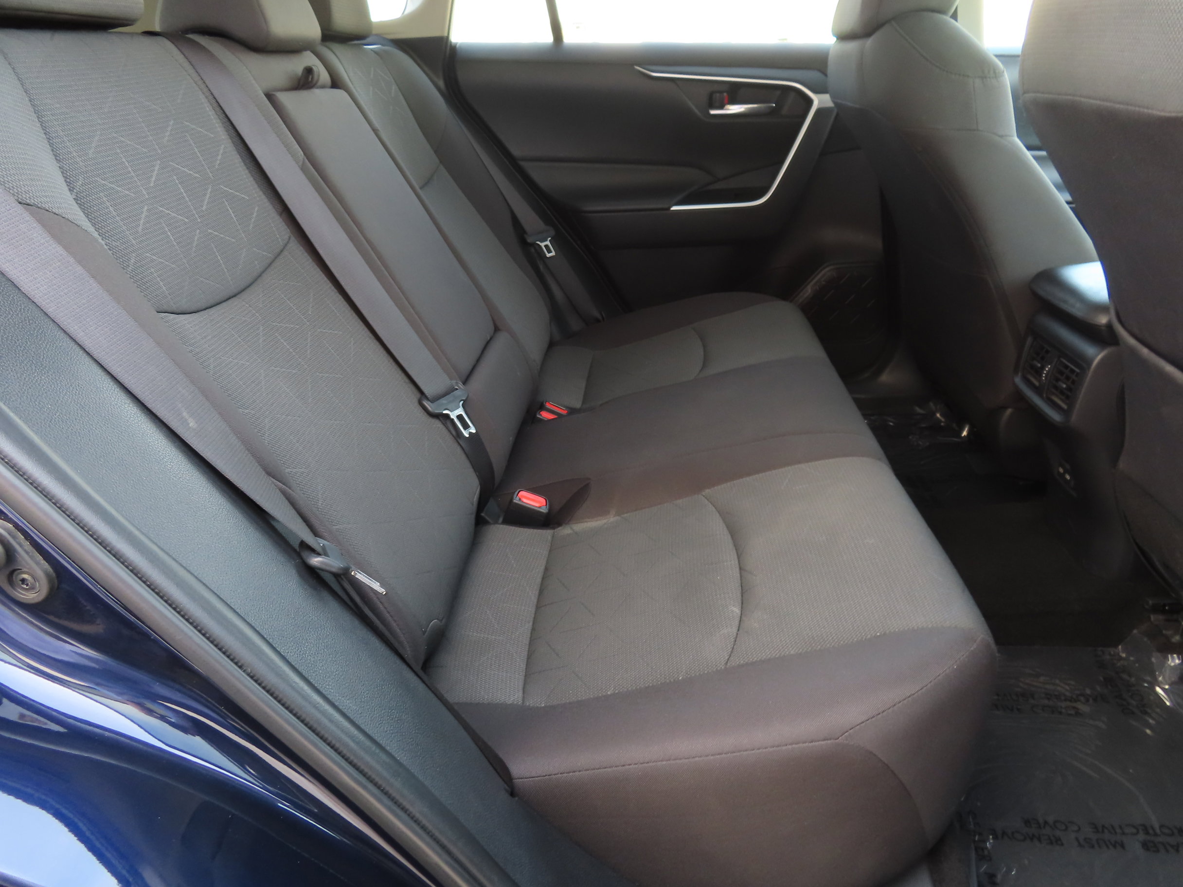 Used 2024 Toyota RAV4 XLE FWD image 14