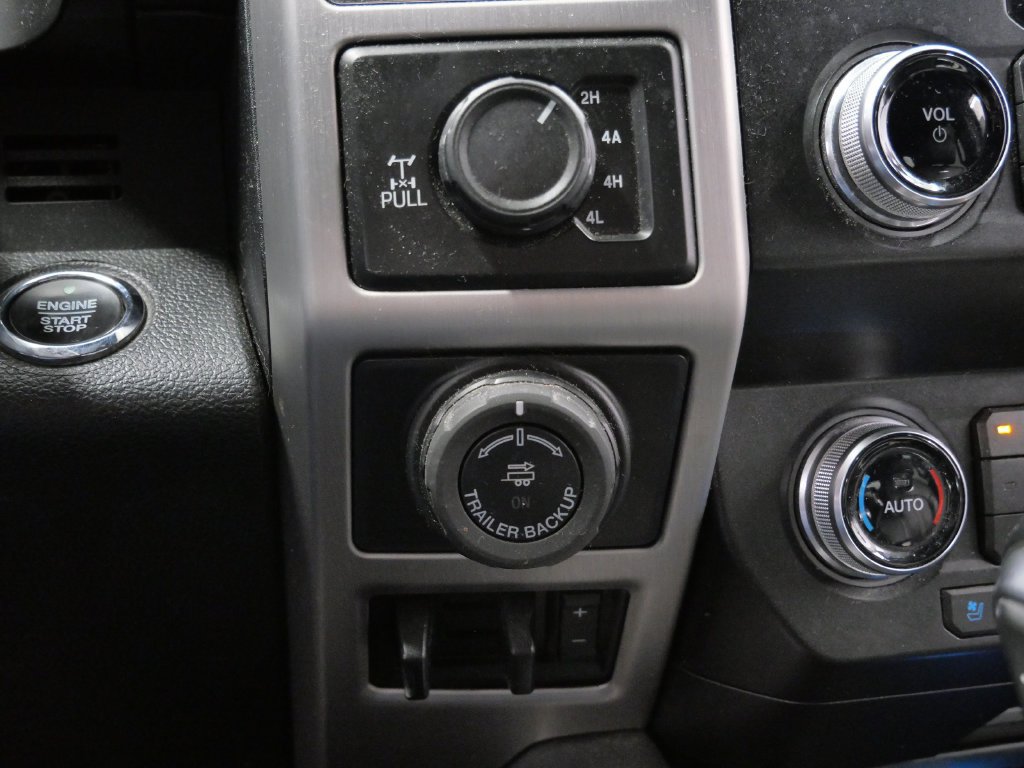 Used 2019 Ford F150 Platinum w/ Equipment Group 701A Luxury AWD/4WD image 25