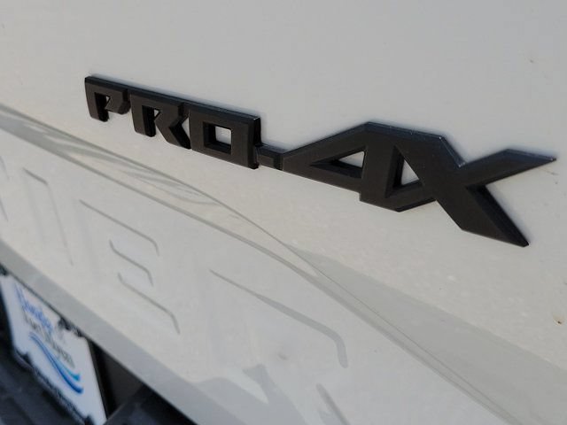 Used 2024 Nissan Frontier PRO-4X w/ Technology Package AWD/4WD image 8