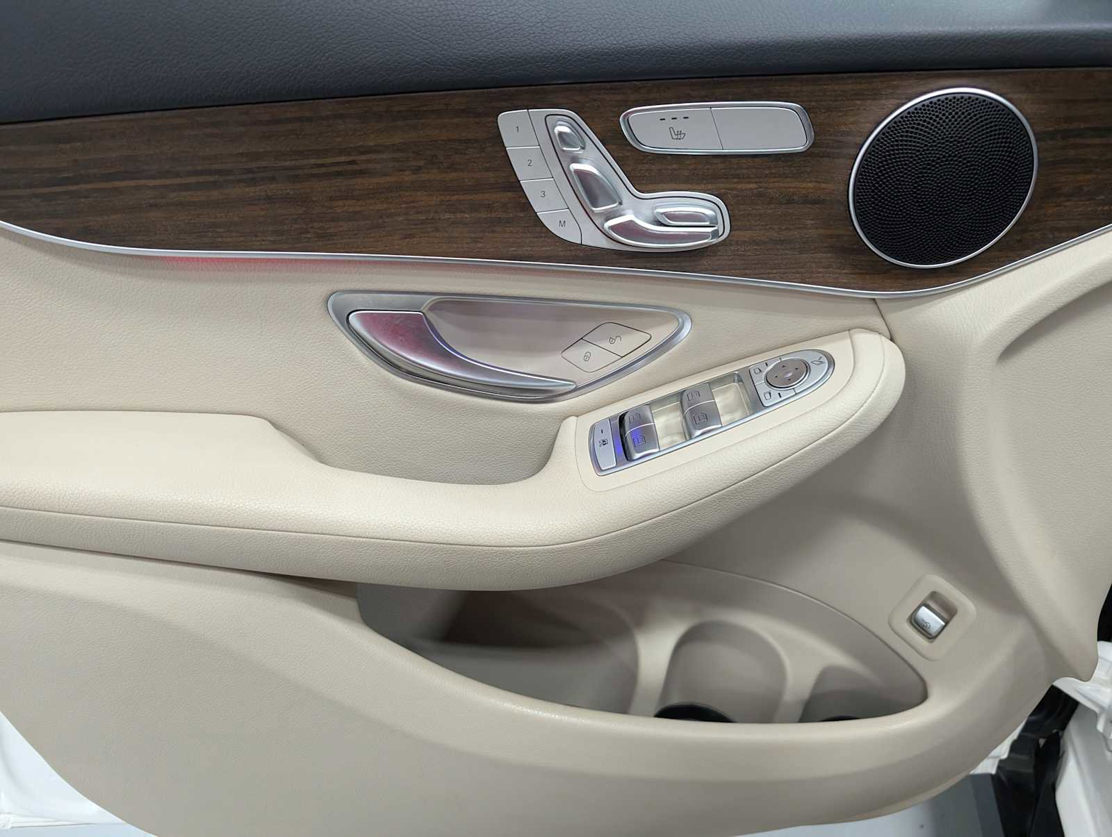 Certified 2021 Mercedes-Benz GLC 300 4MATIC image 35