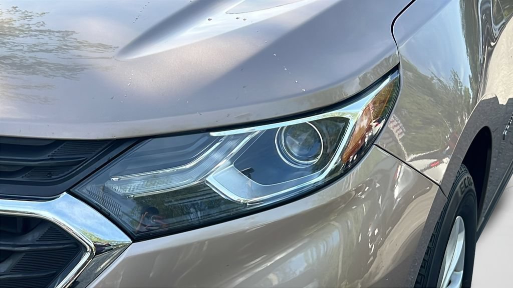 Used 2018 Chevrolet Equinox LT w/ Sun & Infotainment Package FWD image 25