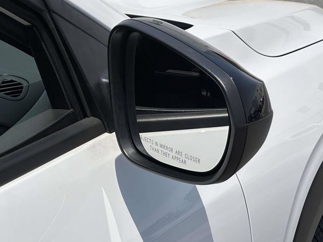 Certified 2024 Chevrolet Trax RS w/ Driver Confidence Package FWD image 28