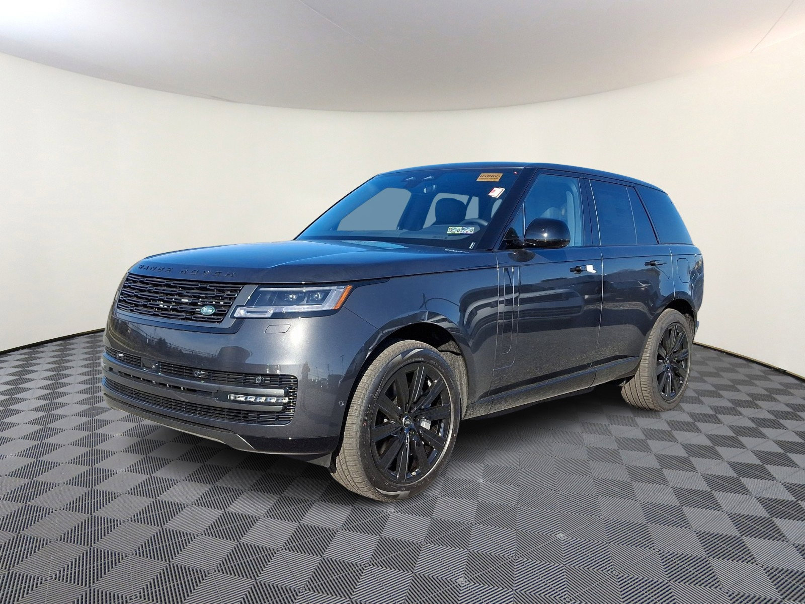 New 2025 Land Rover Range Rover SE