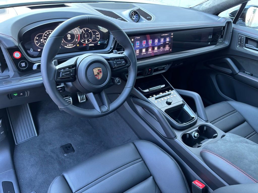 New 2026 Porsche Cayenne GTS image 4