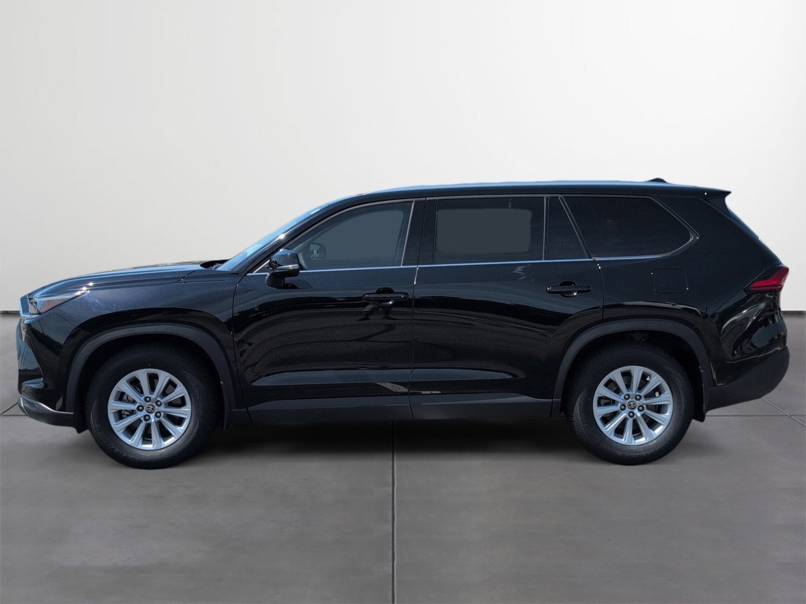 Certified 2024 Toyota Grand Highlander FWD image 3