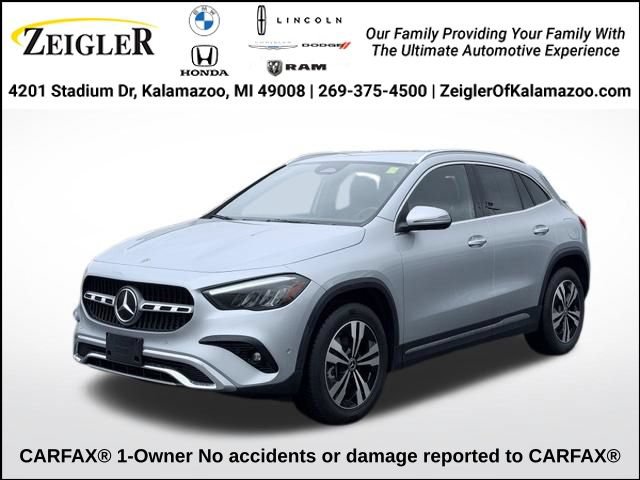 Used 2025 Mercedes-Benz GLA 250 4MATIC image 1
