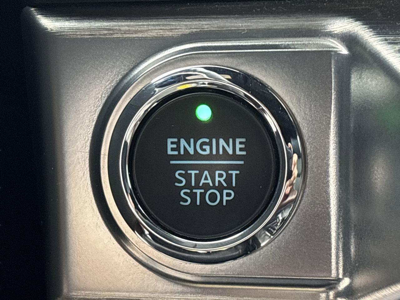 Used 2023 Ford F150 Lariat w/ Equipment Group 502A High image 32