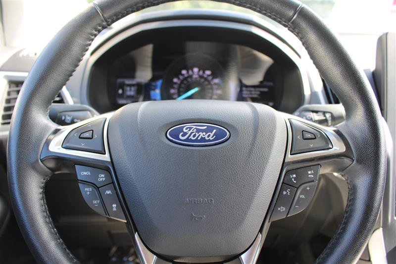 Used 2024 Ford Edge SEL AWD/4WD image 15