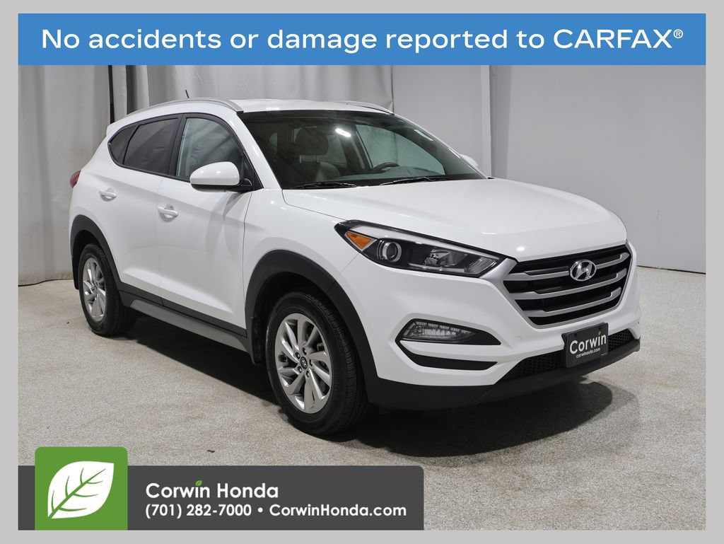 Used 2017 Hyundai Tucson SE w/ SE Popular Package 02 AWD/4WD 360° Tour