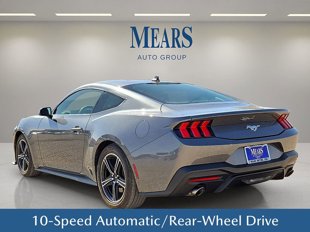 Used 2024 Ford Mustang EcoBoost image 4