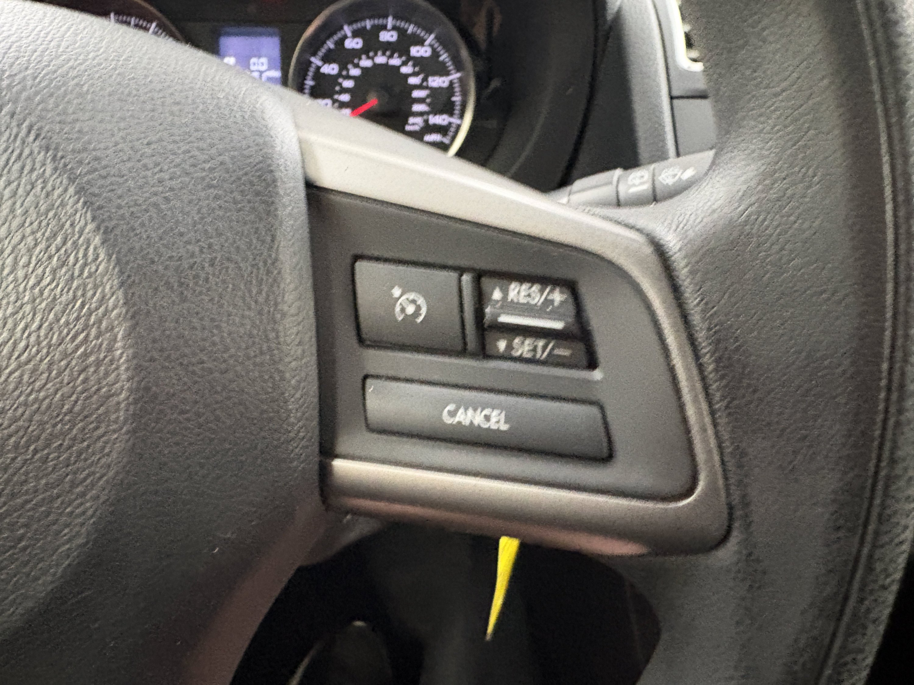 Used 2015 Subaru Crosstrek 2.0i AWD/4WD image 28