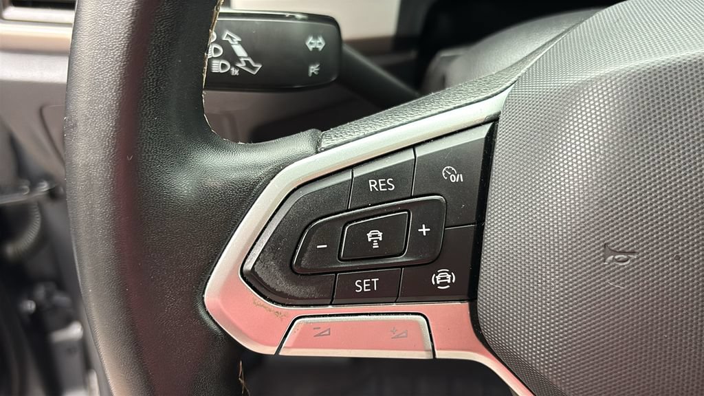 Used 2023 Volkswagen Atlas SE FWD image 17