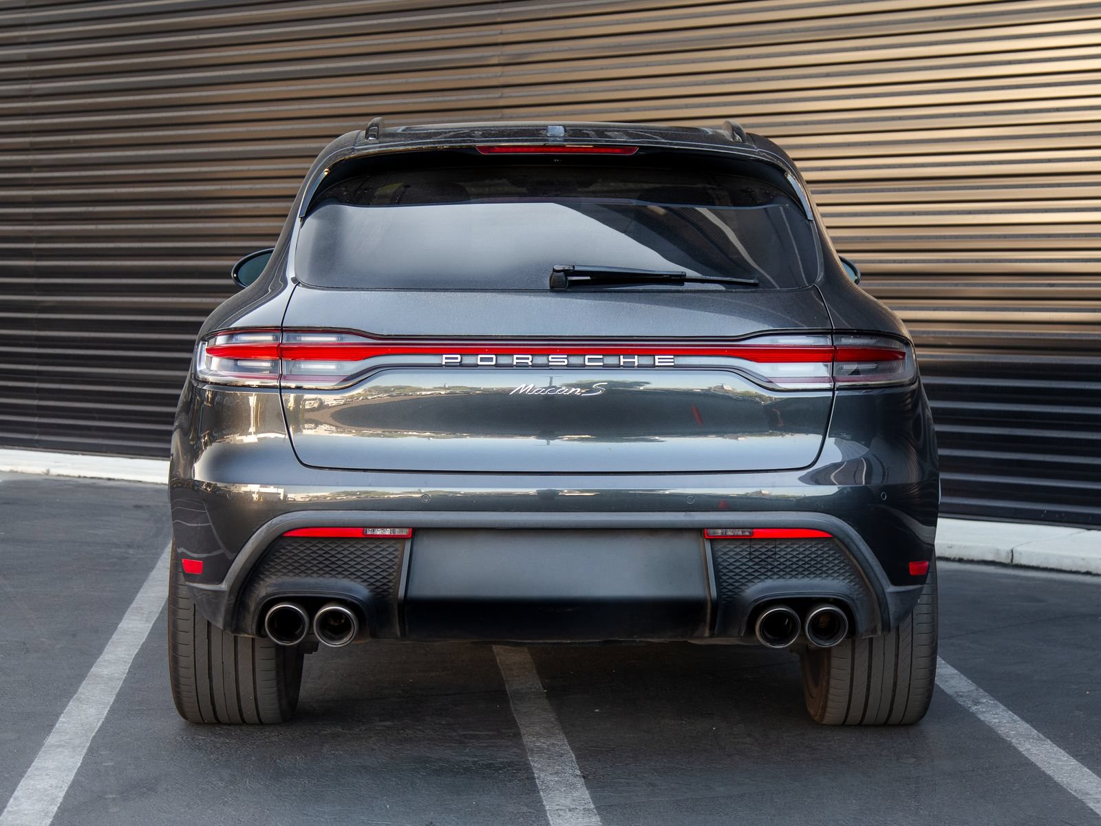 Certified 2024 Porsche Macan S AWD/4WD image 6