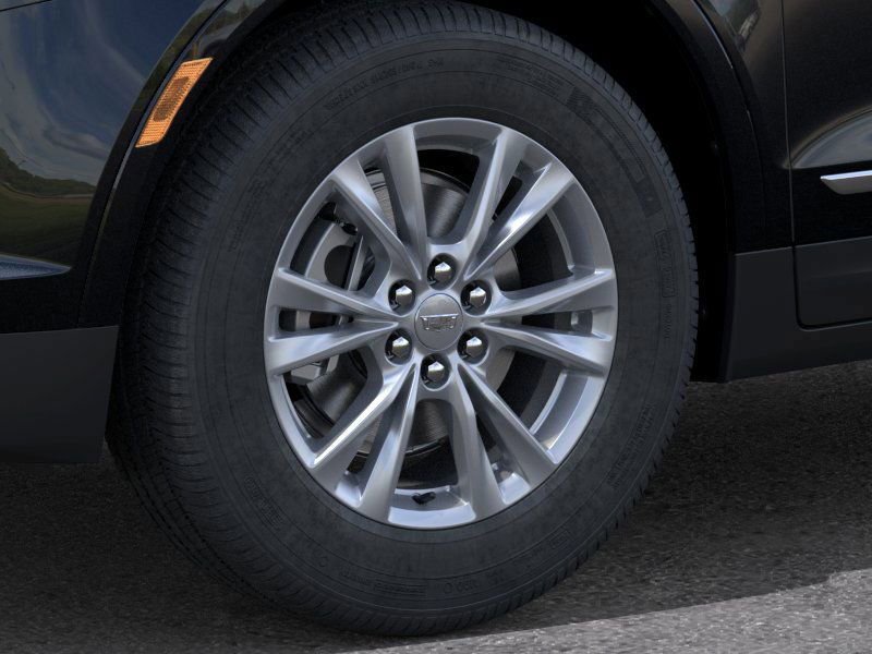 New 2025 Cadillac XT5 Luxury FWD image 9