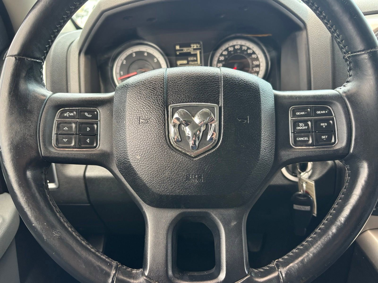 Used 2015 RAM 1500 SLT AWD/4WD image 23