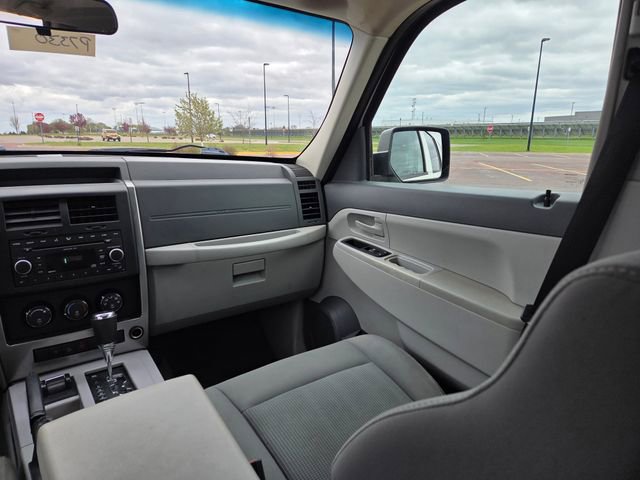 Used 2008 Jeep Liberty Sport w/ Popular Equipment Group AWD/4WD image 42