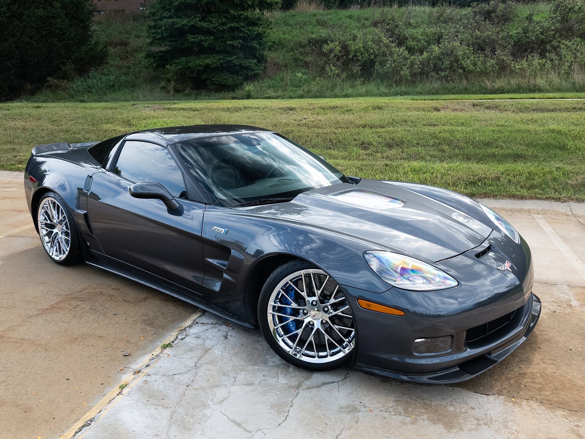 Used 2009 Chevrolet Corvette ZR1 w/ Preferred Equipment Group RWD image 66