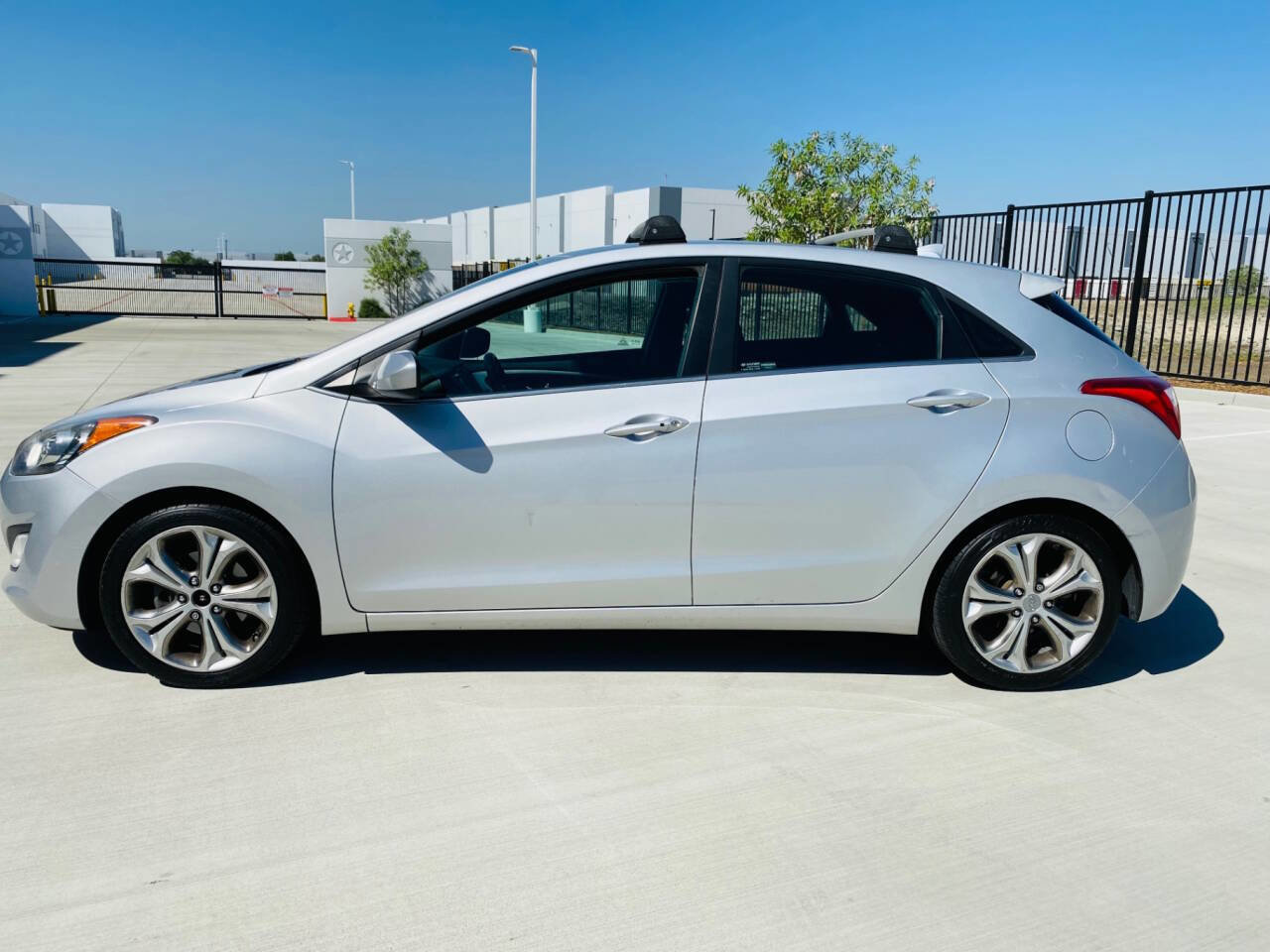 Used 2013 Hyundai Elantra GT w/ Touch & Go Pkg image 28