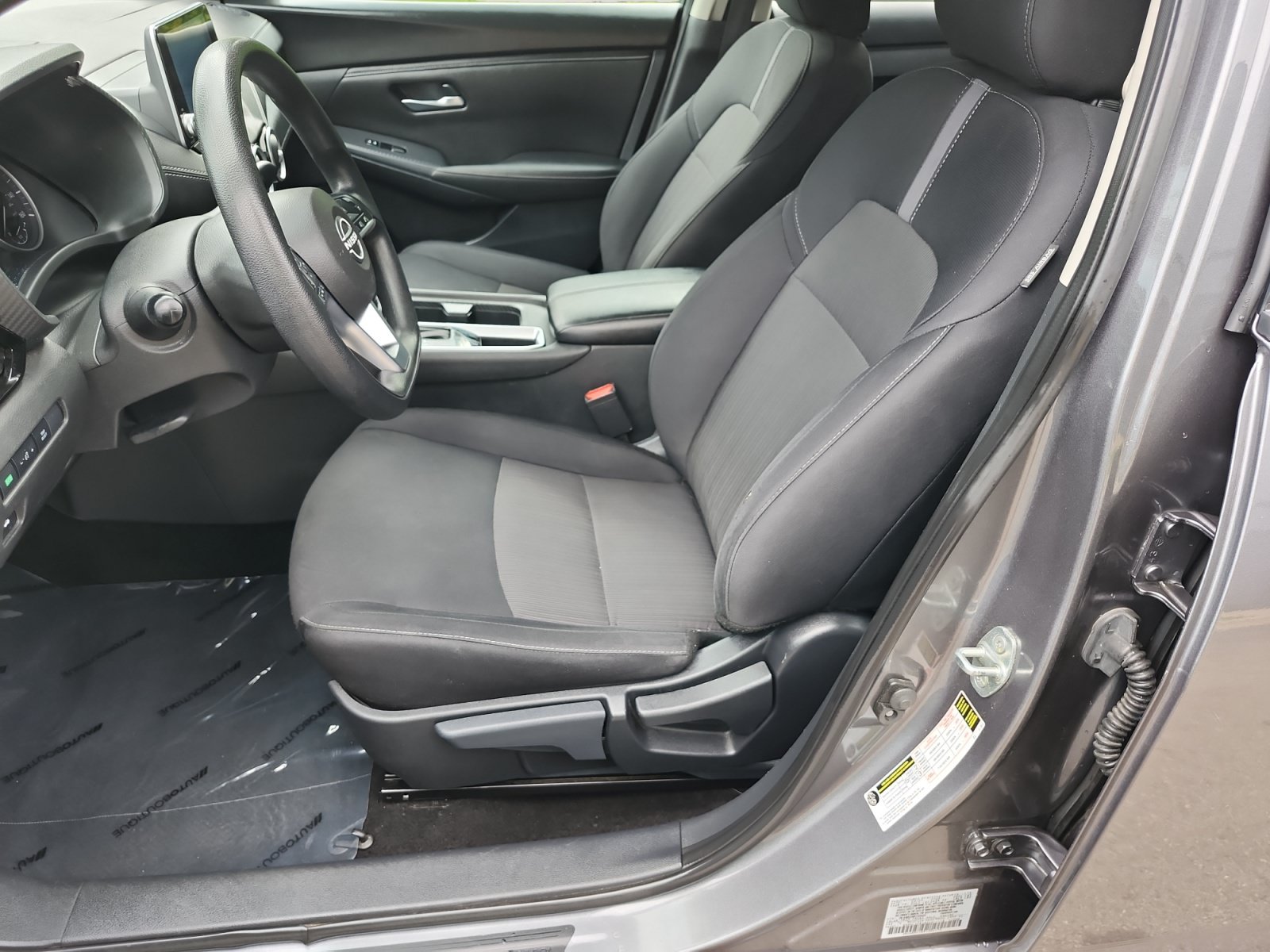 Used 2024 Nissan Sentra SV w/ Trunk Package FWD image 10