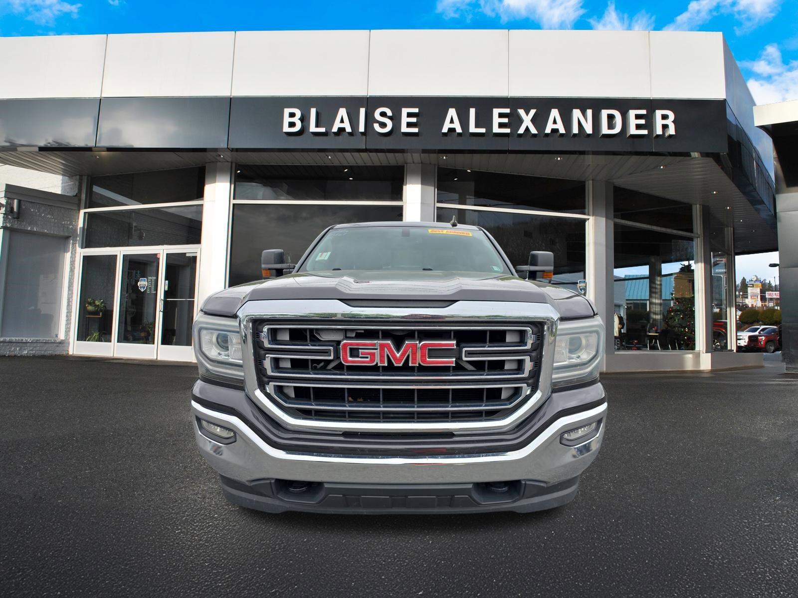Used 2016 GMC Sierra 1500 SLE w/ Max Trailering Package AWD/4WD image 8