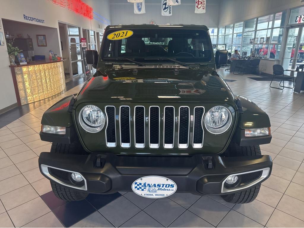 Used 2021 Jeep Wrangler Unlimited Sahara w/ Uconnect 4C Nav & Sound Group AWD/4WD image 2
