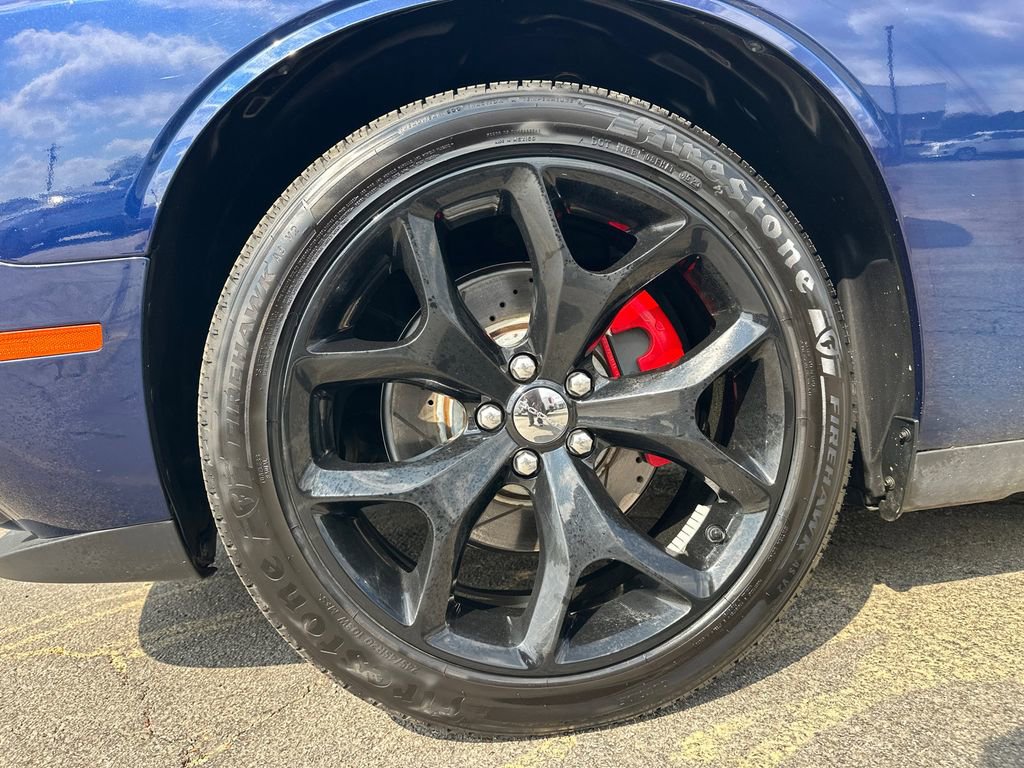 Used 2016 Dodge Challenger SXT Plus image 12