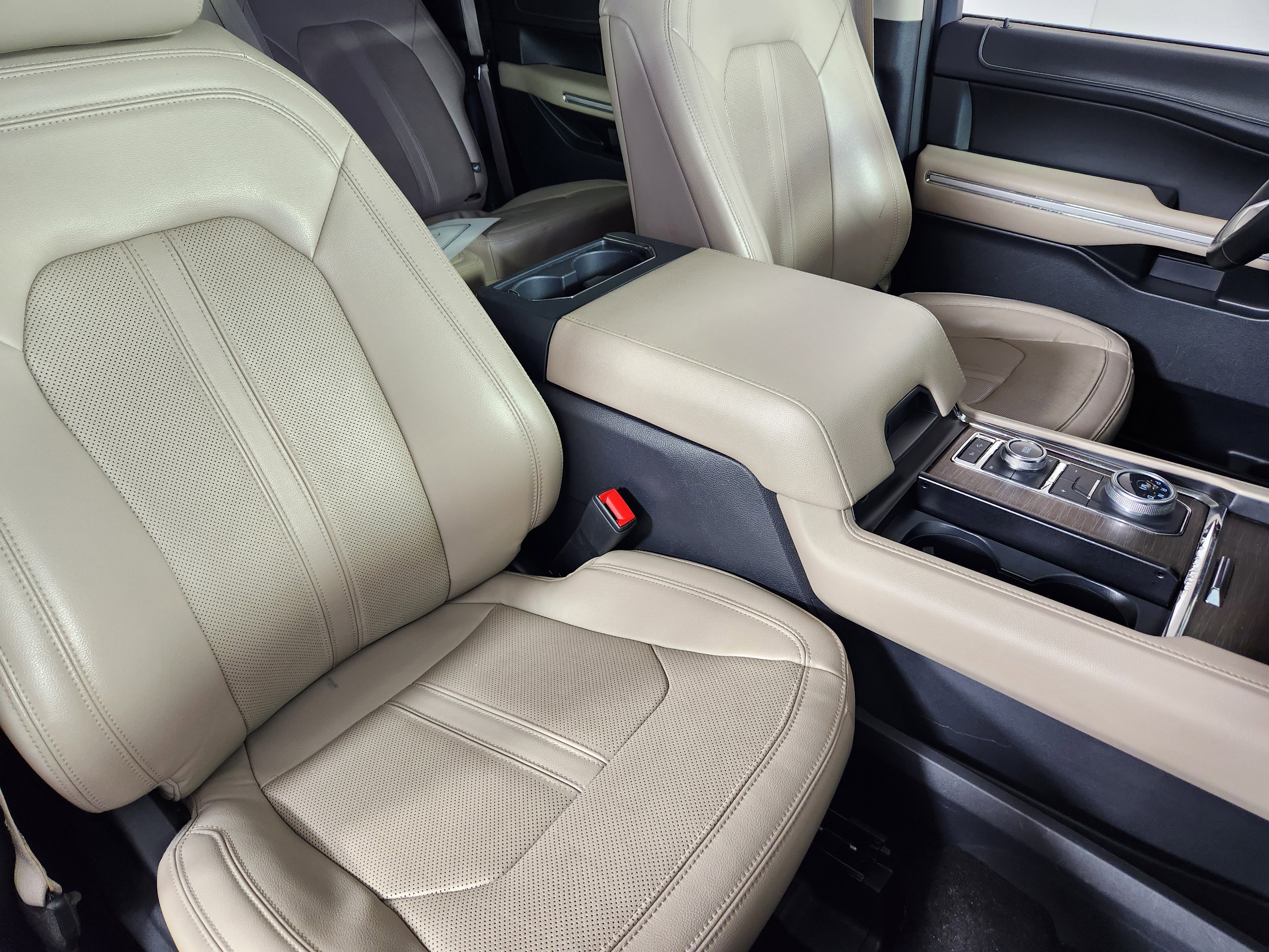 Certified 2023 Ford Expedition Max Limited image 10