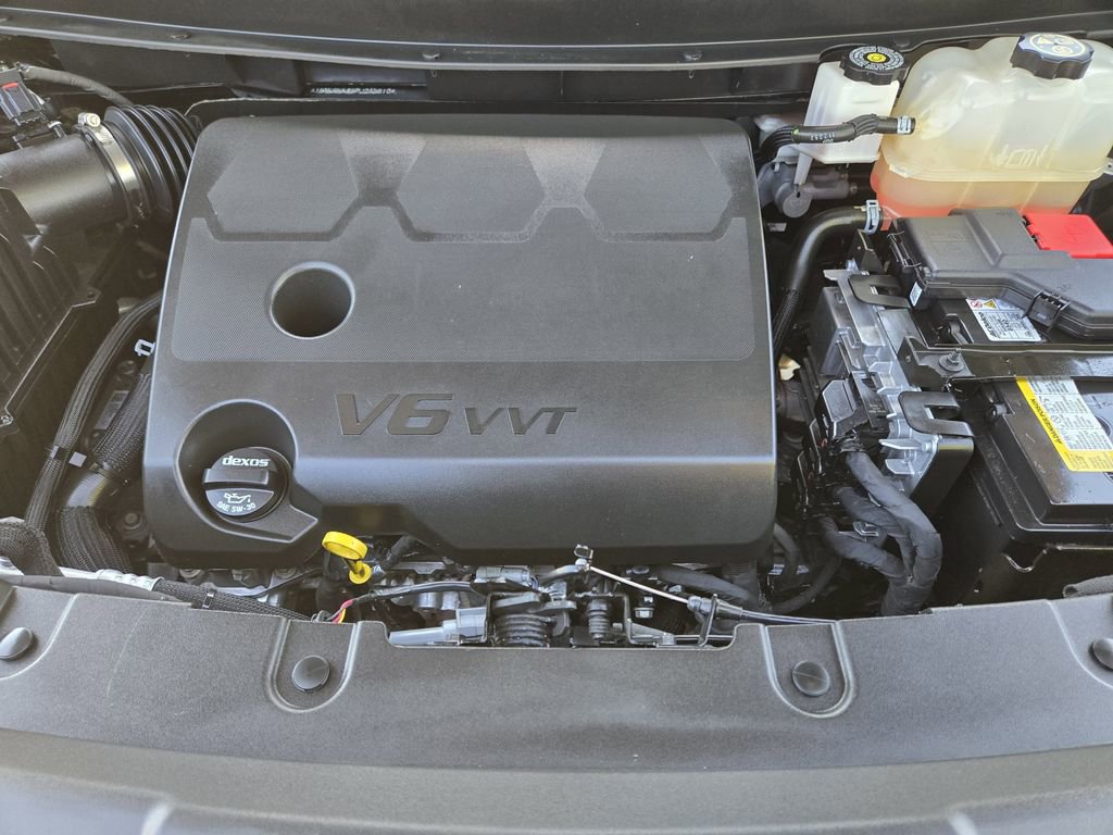 Used 2023 Chevrolet Traverse Premier w/ Redline Edition image 32