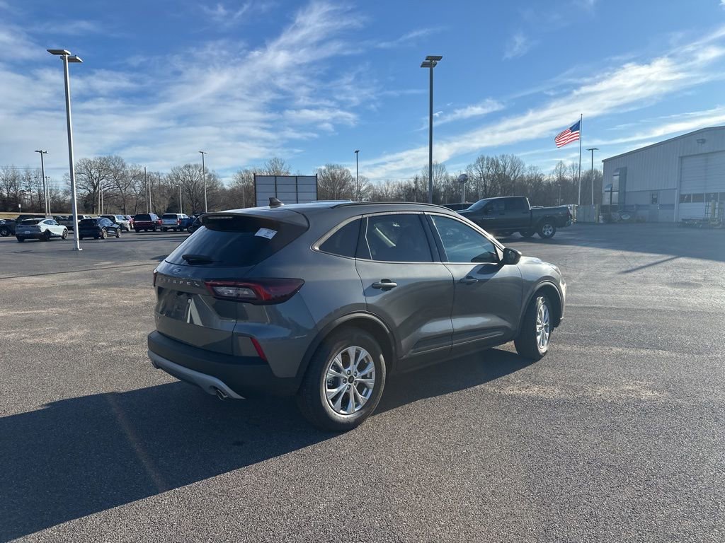 New 2026 Ford Escape Active image 3