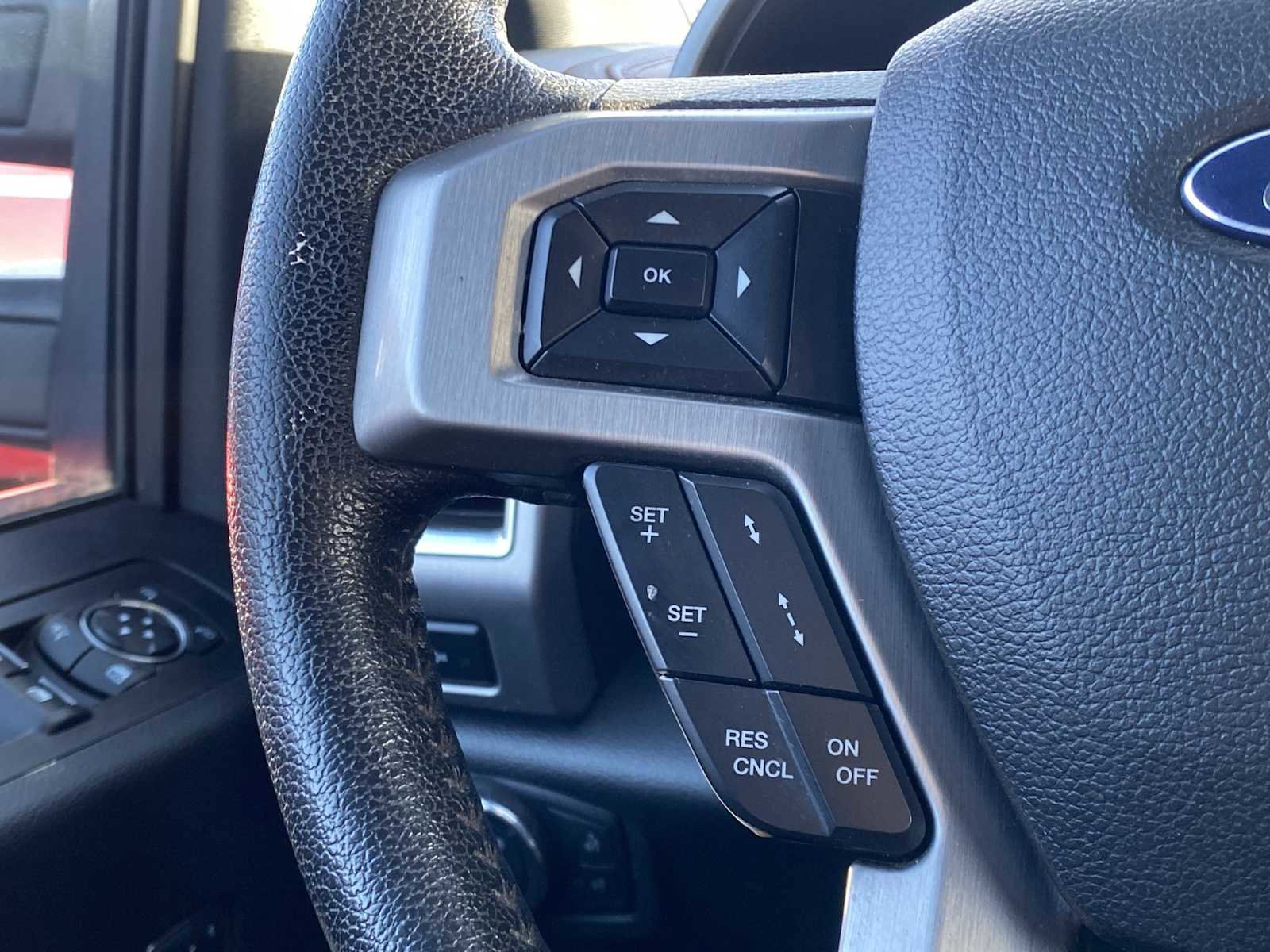Used 2015 Ford F150 Platinum w/ Technology Package AWD/4WD image 33