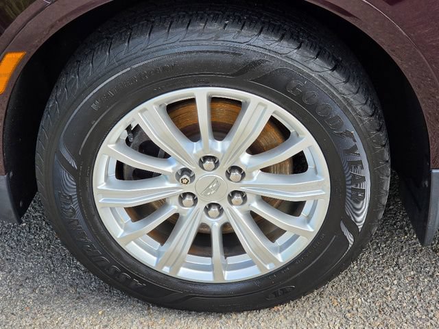 Used 2018 Cadillac XT5 AWD image 18