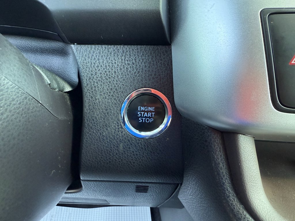 Used 2017 Toyota Highlander XLE image 21