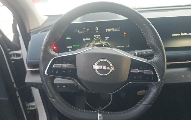 Used 2024 Nissan Ariya AWD image 7