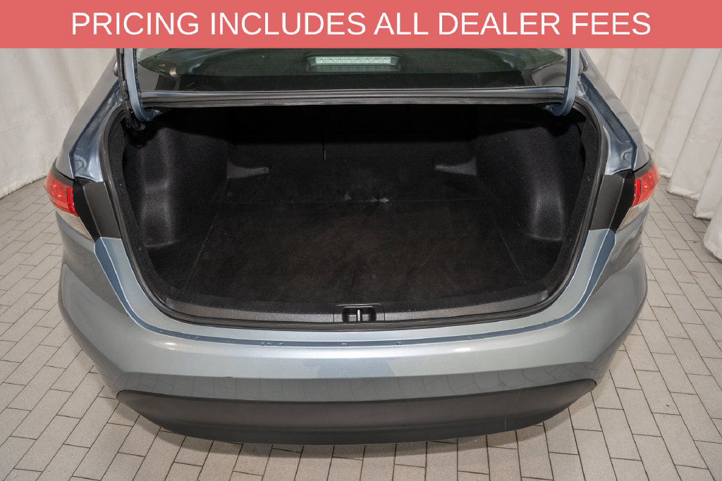 Used 2024 Toyota Corolla LE FWD image 5