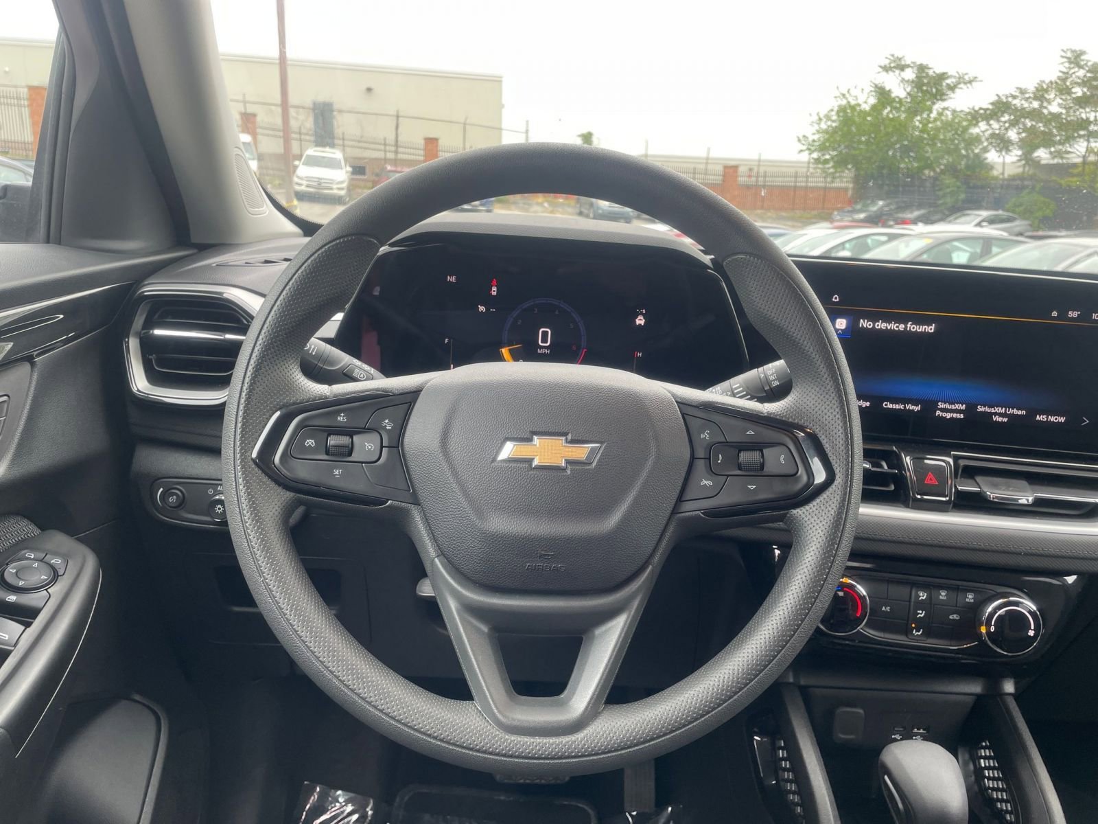 Used 2025 Chevrolet TrailBlazer LT FWD image 33