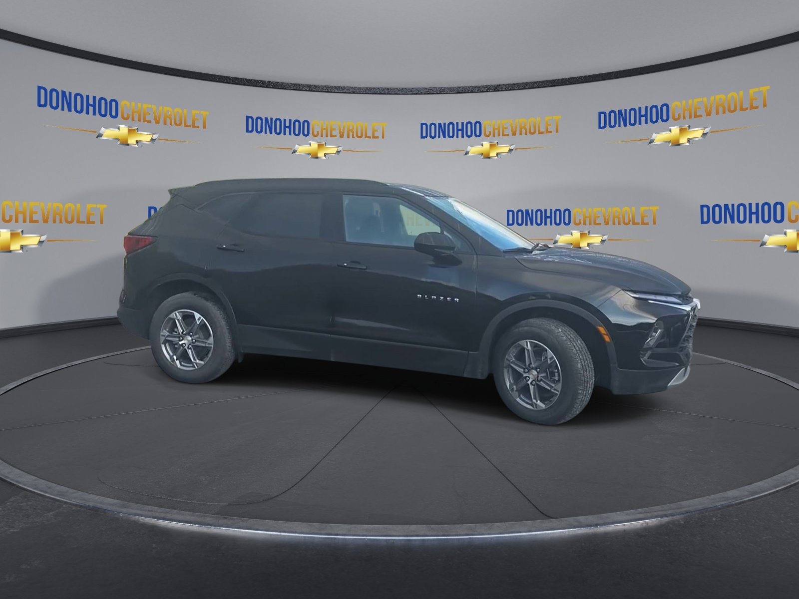 New 2026 Chevrolet Blazer LT w/ Convenience Package FWD image 11