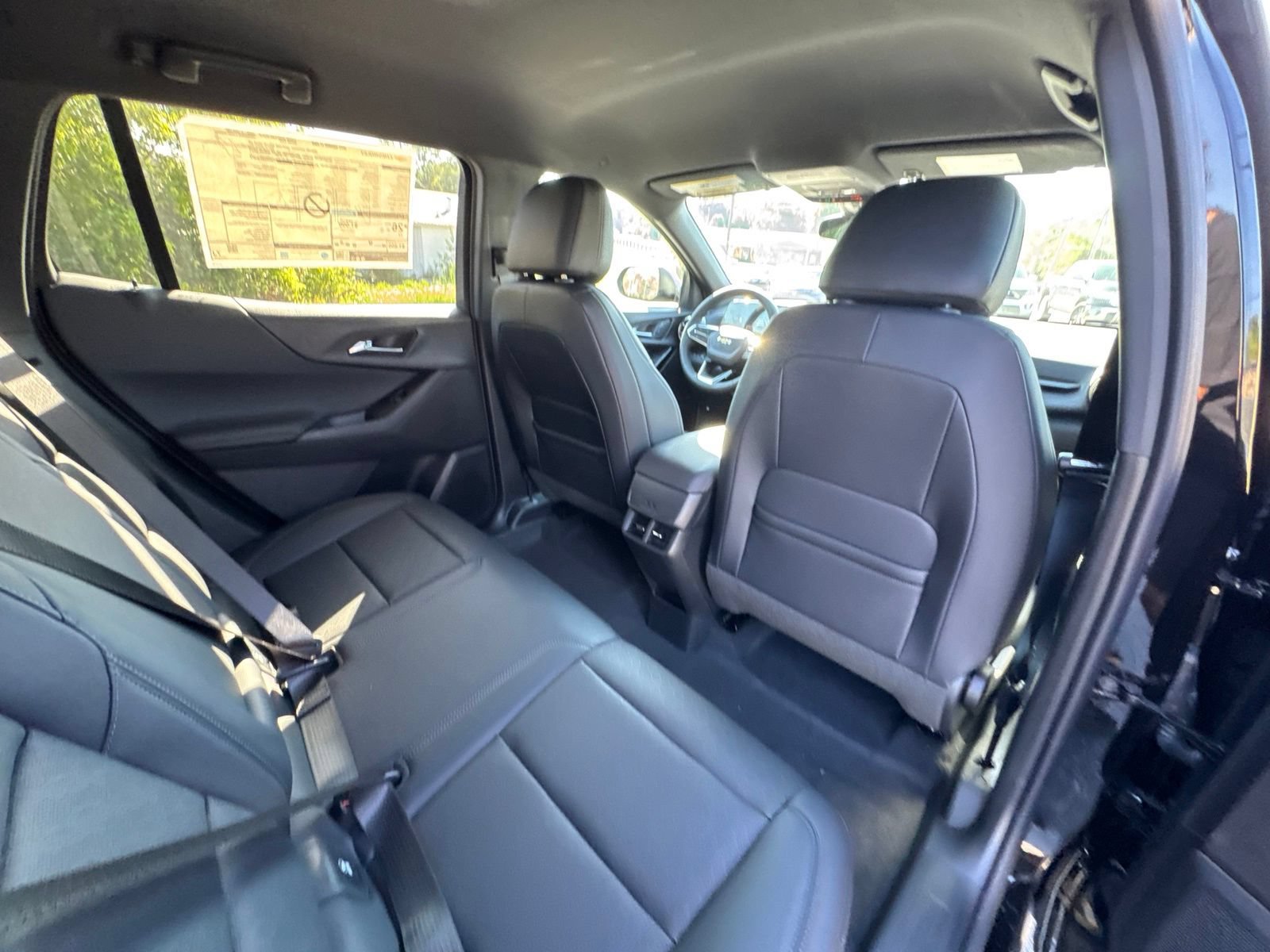 New 2027 Chevrolet Equinox LT w/ Convenience Package II AWD/4WD image 29