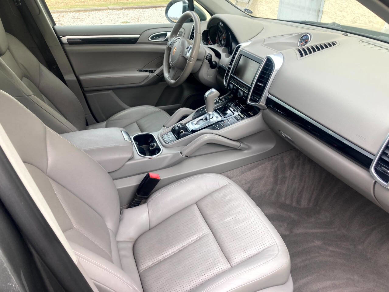 Used 2014 Porsche Cayenne AWD/4WD image 20