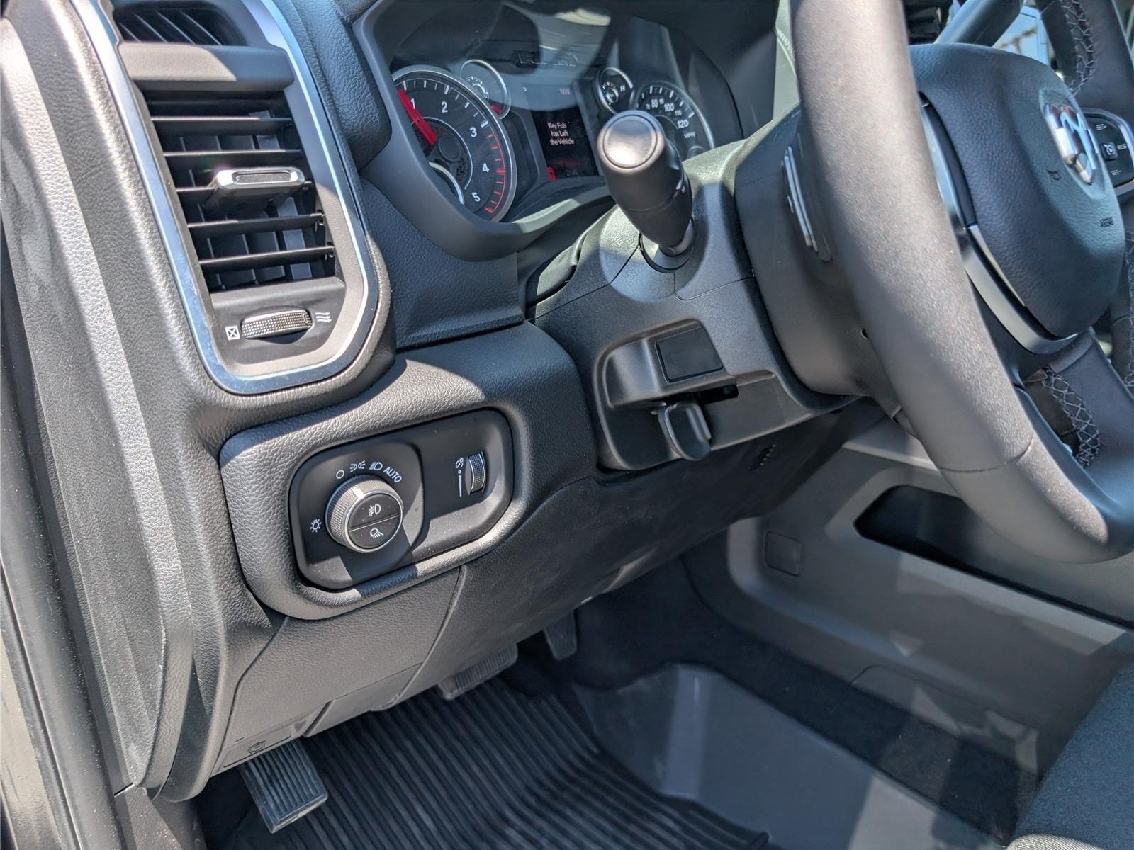 New 2026 RAM 3500 Big Horn AWD/4WD image 17