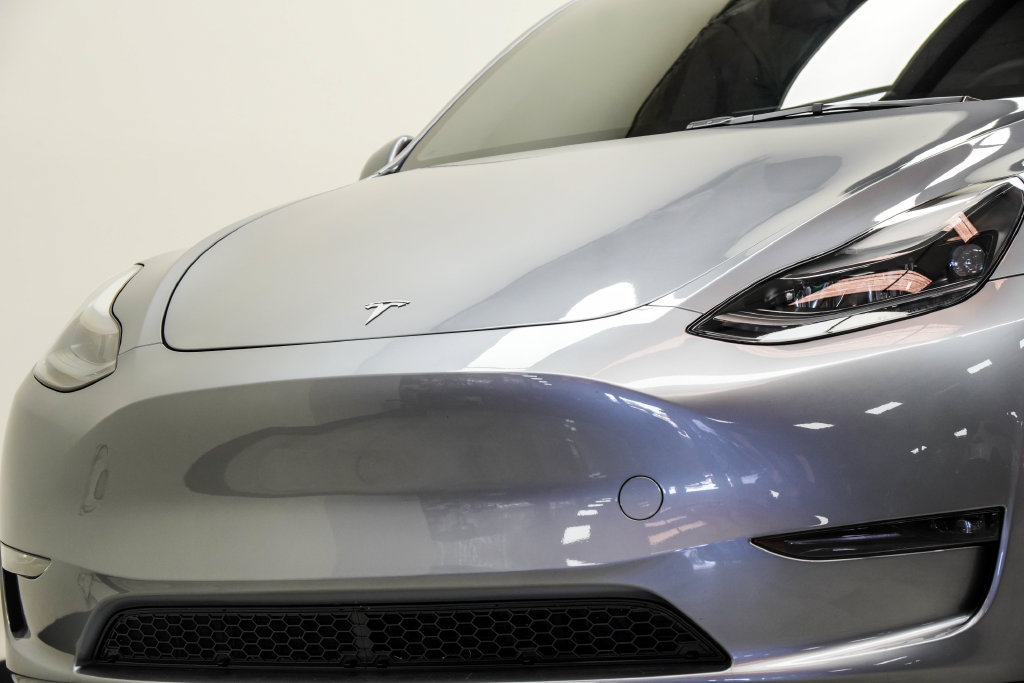 Used 2025 Tesla Model Y Performance AWD/4WD image 2