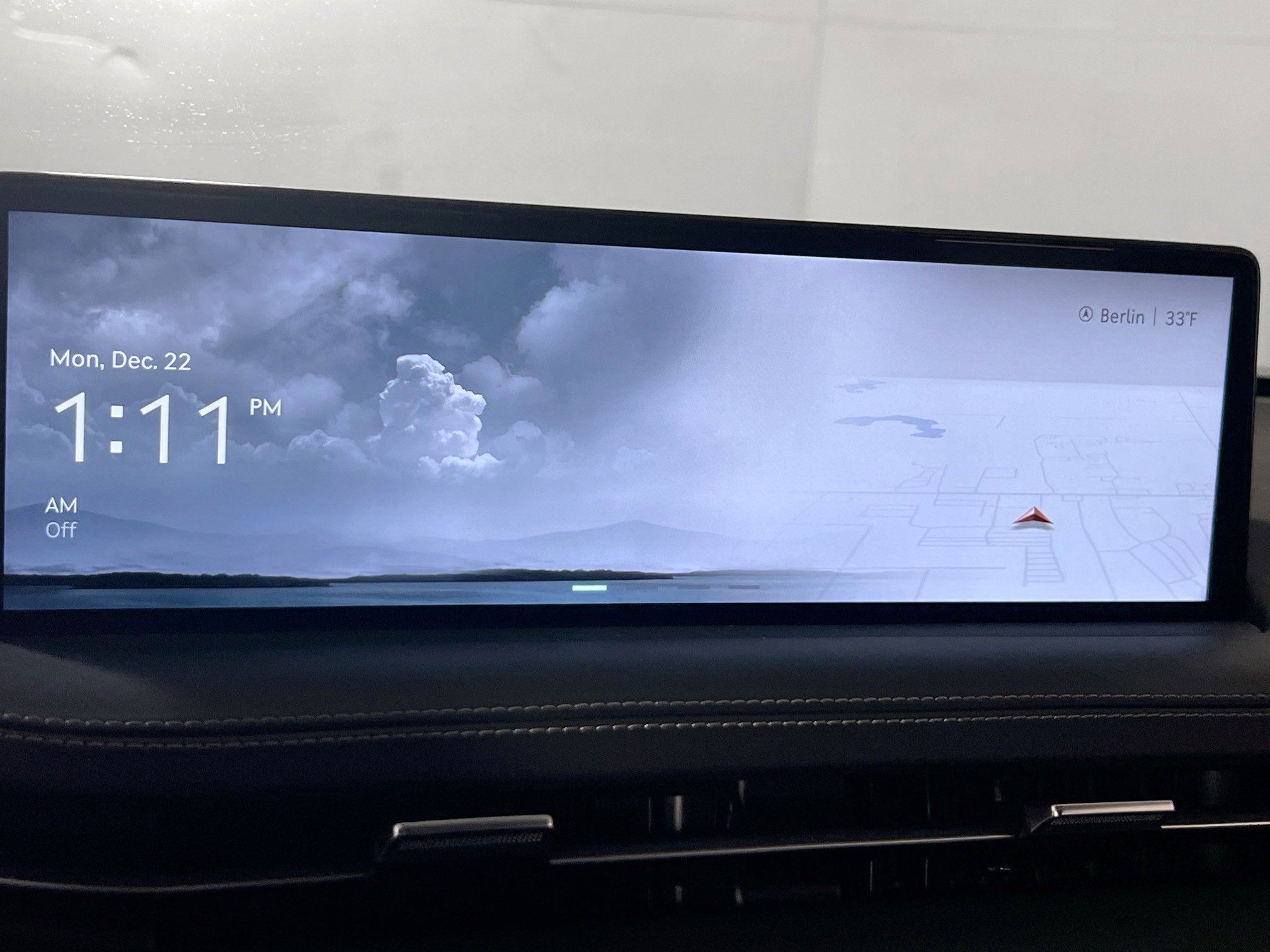 Used 2025 Genesis GV70 3.5T Sport w/ Sport Advanced Package image 15