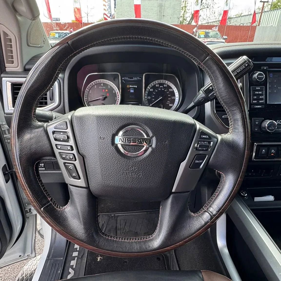Used 2018 Nissan Titan Platinum Reserve w/ Platinum Utility Package image 11