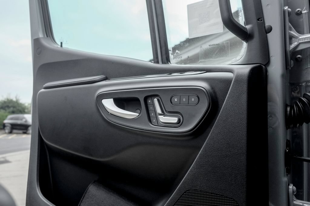 New 2026 Mercedes-Benz Sprinter 2500 image 14