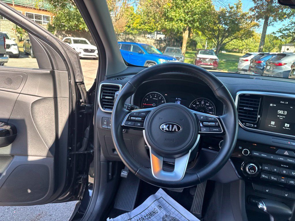 Used 2021 Kia Sportage EX AWD/4WD image 12