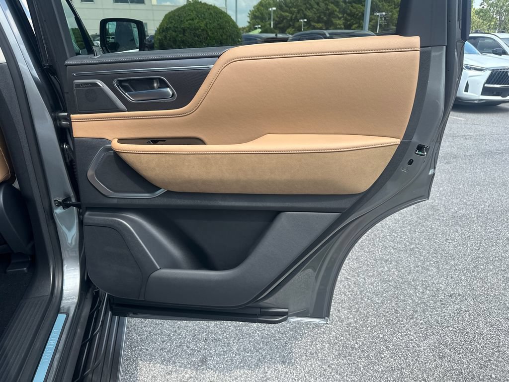 New 2027 INFINITI QX80 Luxe w/ Cargo Package RWD image 14