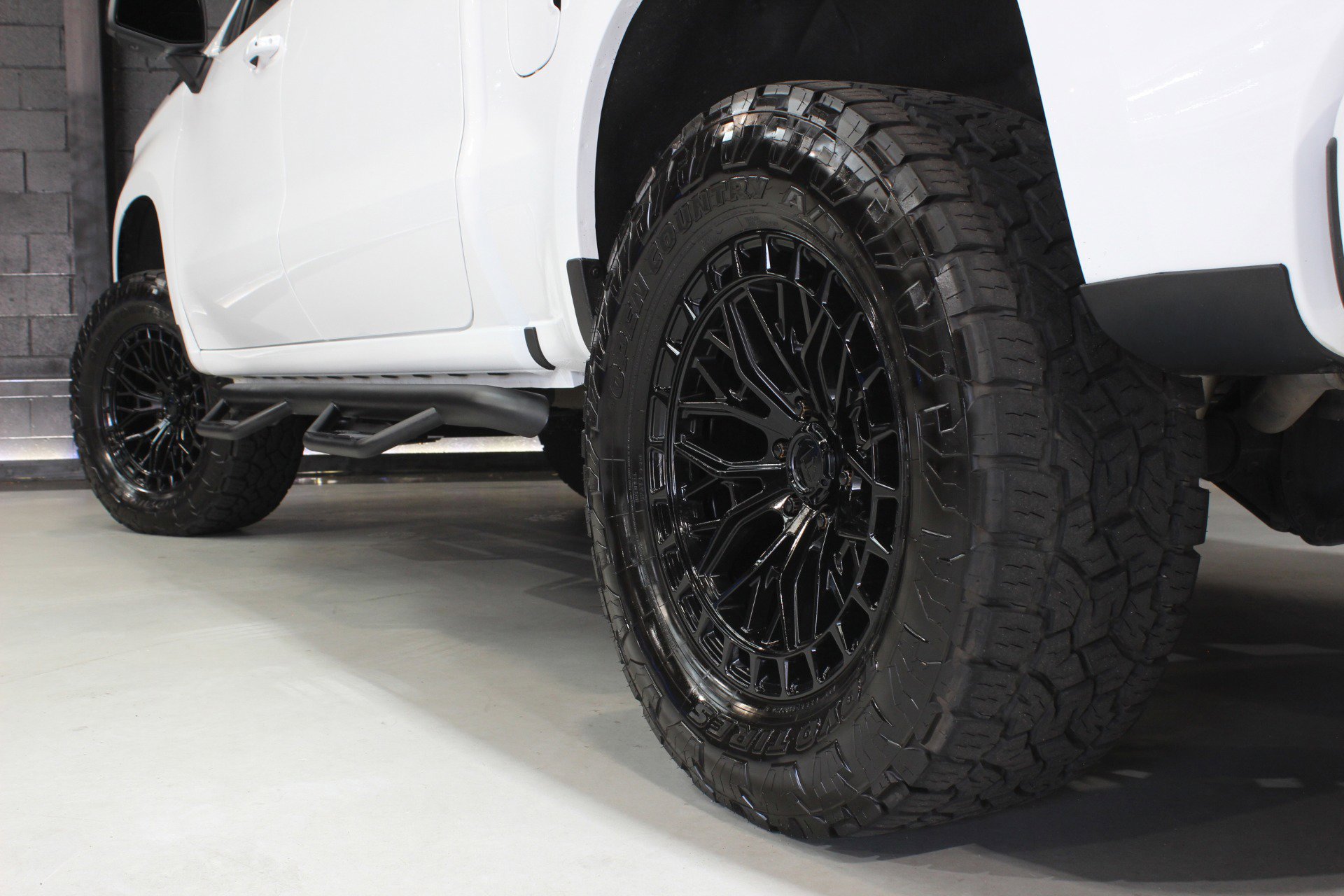 Used 2025 Chevrolet Silverado 1500 RST w/ RST All Star Premium Package image 24