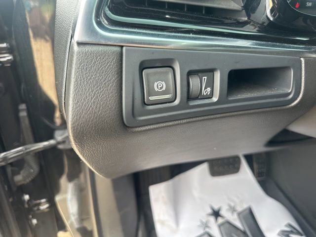 Used 2023 Cadillac XT6 Luxury image 12