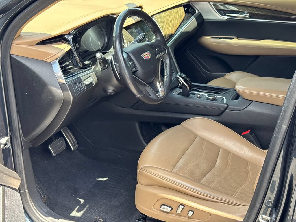 Used 2020 Cadillac XT6 Sport w/ Platinum Package AWD/4WD image 9