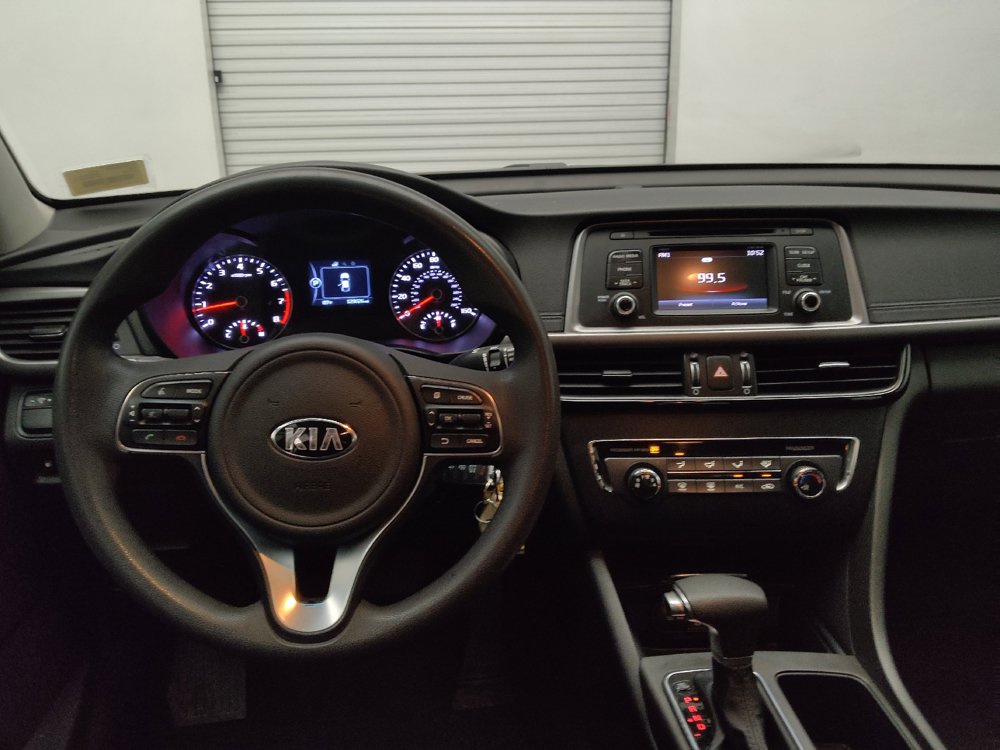 Used 2016 Kia Optima LX w/ Option Group 014 FWD image 22
