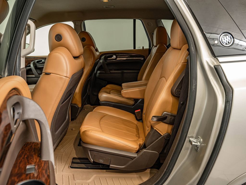 Used 2015 Buick Enclave Premium w/ Trailering Package FWD image 29